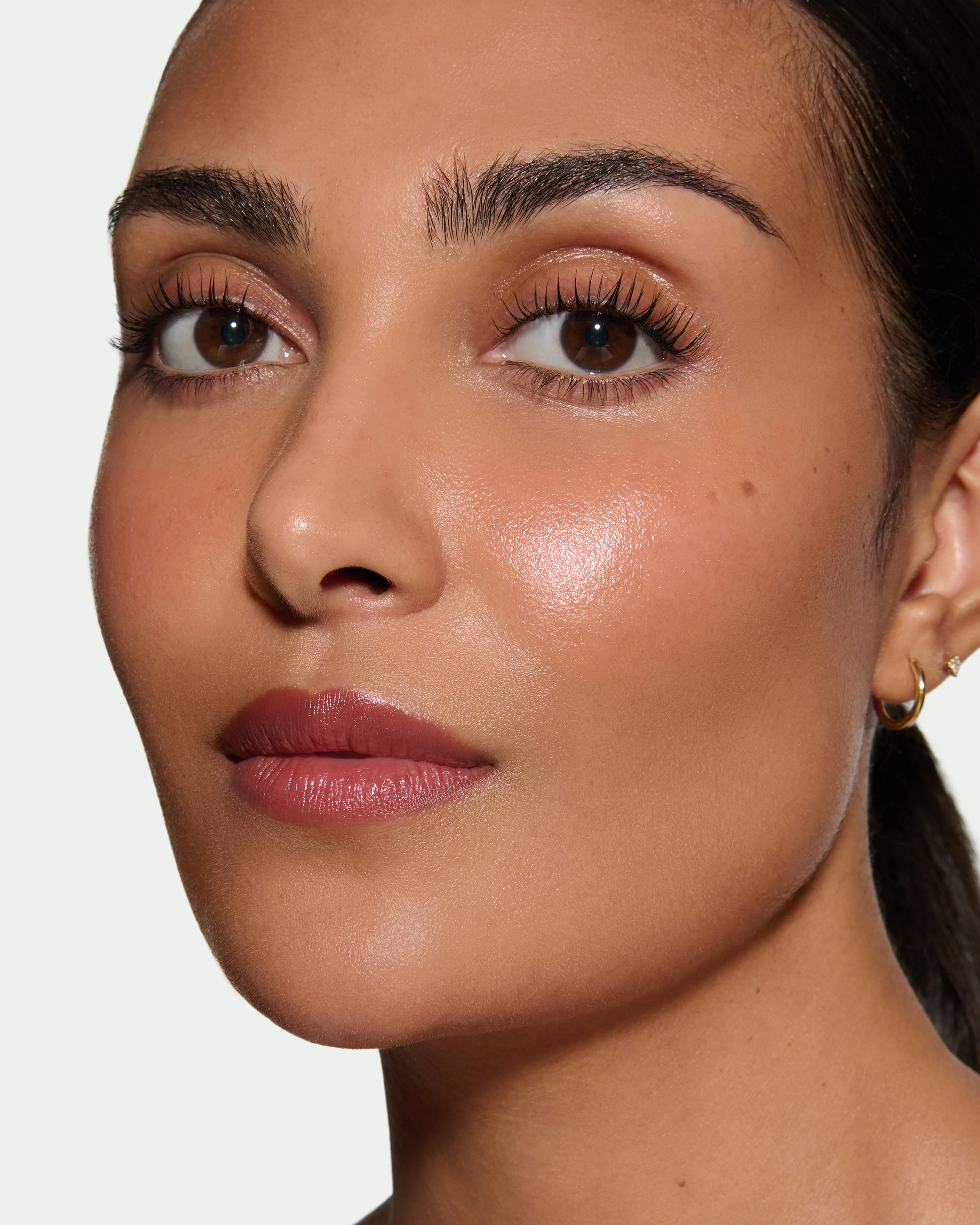T11 (Seamless Skin Enhancing Tint) - Image 10