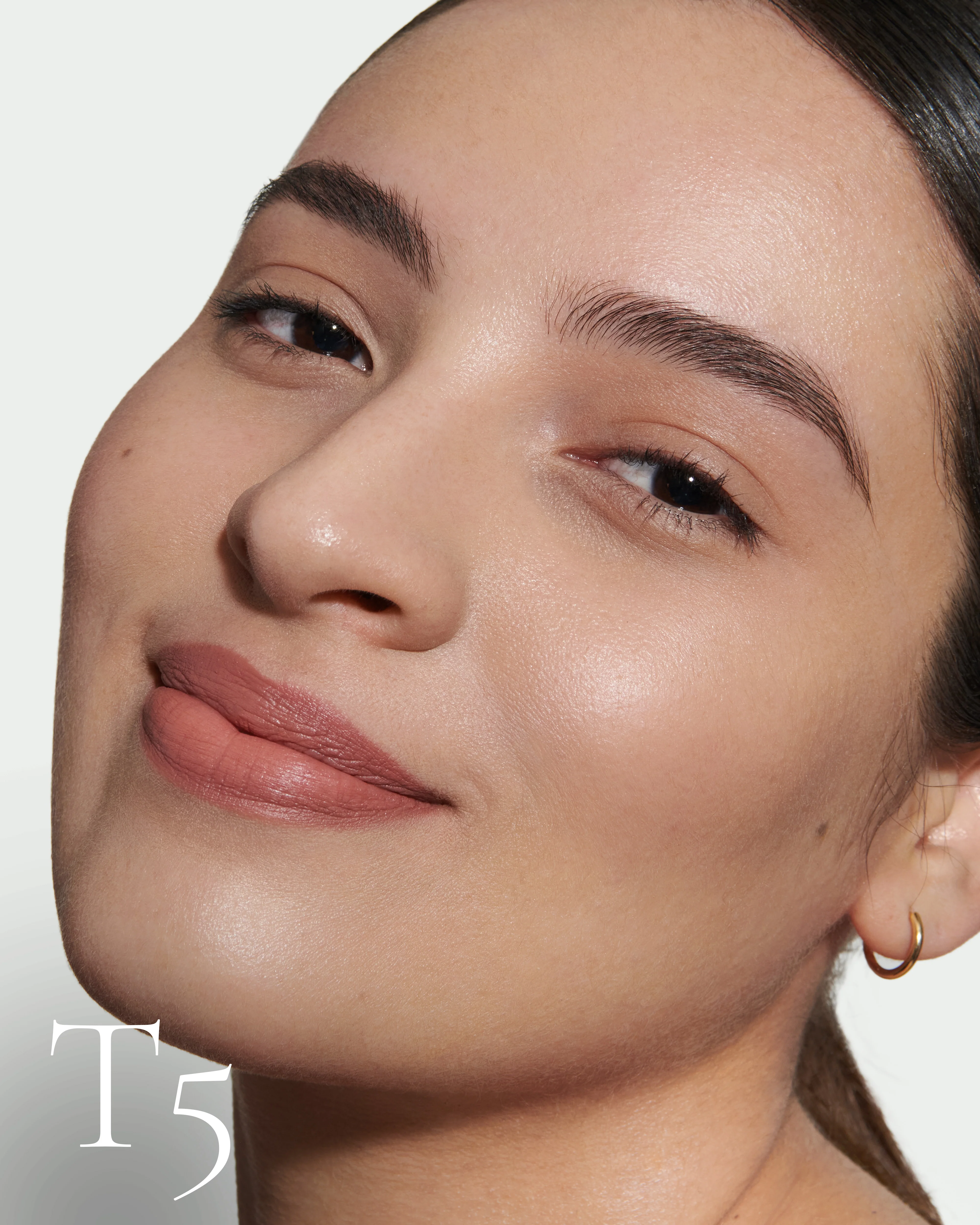 T5 (Seamless Skin Enhancing Tint) - Image 6